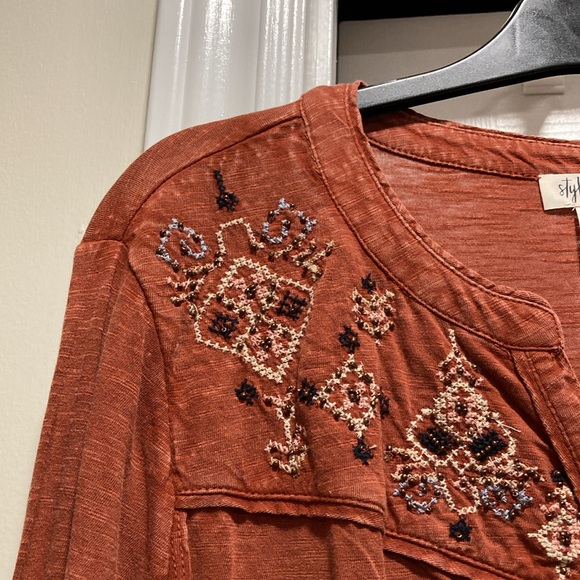 NWT - Style & Co Rust Bohemium Open Neck Top Decorative Beads & Crystals - Sz PM - Picture 12 of 16